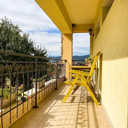 Βίλα Madera - Spacious House With Swimming Pool, Sauna And Pool Table Saparevo
