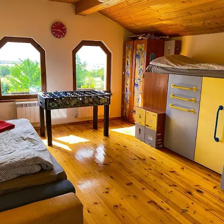 Madera - Spacious House With Swimming Pool, Sauna And Pool Table * Saparevo