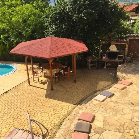 Βίλα Madera - Spacious House With Swimming Pool, Sauna And Pool Table *