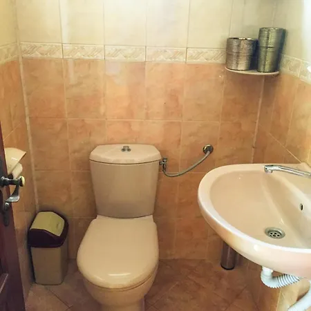 Villa Madera - Spacious House With Swimming Pool, Sauna And Pool Table
