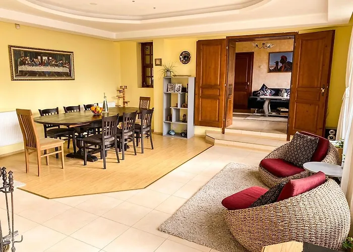 Madera - Spacious House With Swimming Pool, Sauna And Pool Table ヴィラ Saparevo