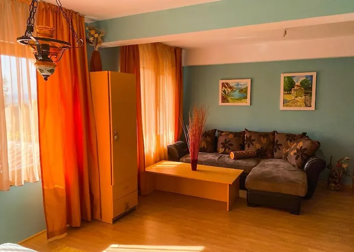 Madera - Spacious House With Swimming Pool, Sauna And Pool Table ヴィラ