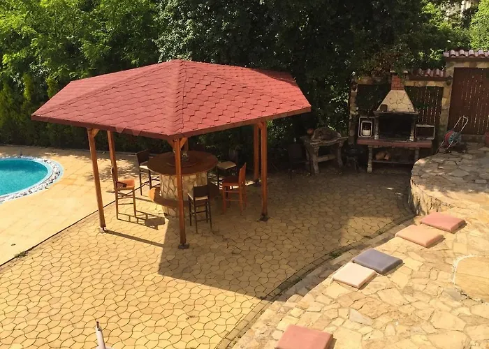 ヴィラ Madera - Spacious House With Swimming Pool, Sauna And Pool Table *