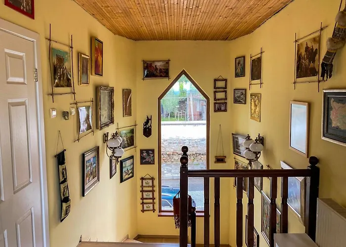 Madera - Spacious House With Swimming Pool, Sauna And Pool Table Saparevo